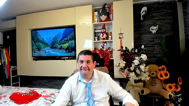 SpartacusDaddy48 online show from May 2026 02:18:01 AM