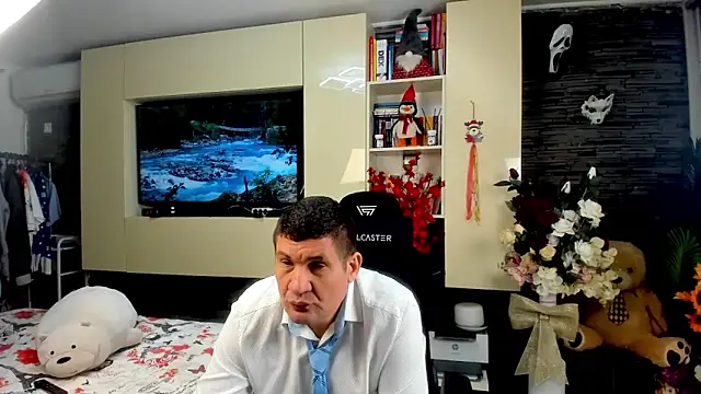 SpartacusDaddy48 online show from April 2026 10:49:02 AM