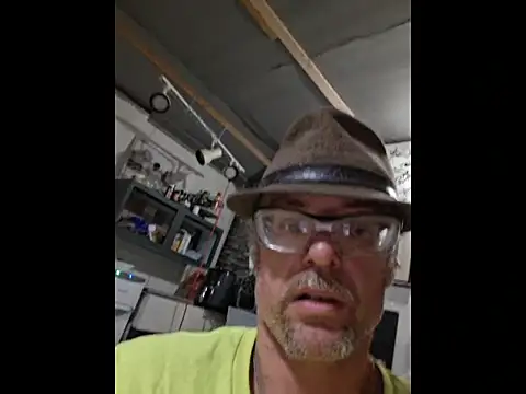 Billyschxh online show from November 2025 12:10:02 AM