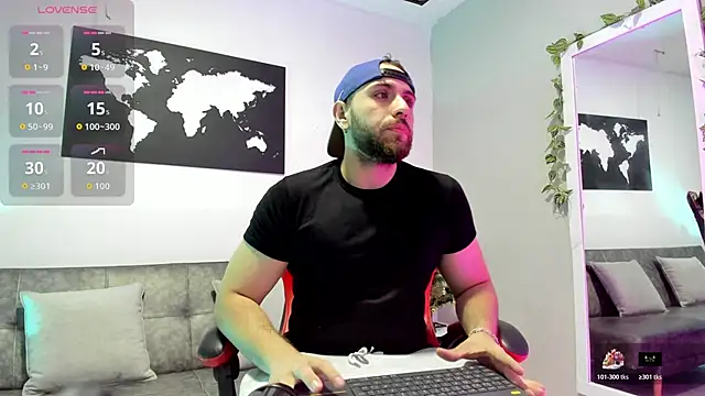 Maximo Wolff online show from December 2025 08:44:01 PM