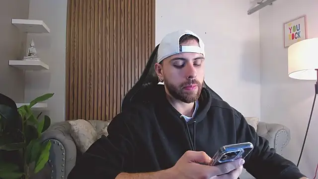 Maximo Wolff online show from March 2026 04:03:02 AM