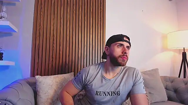 Maximo Wolff online show from March 2026 01:18:02 AM