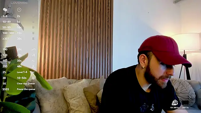 Snapshot of Maximo_Wolff chatting on June 2026 01:17:02 AM Maximo Wolff online show from June 2026 01:17:02 AM