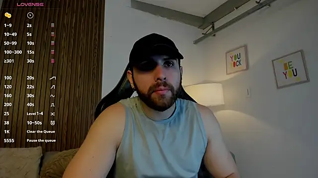 Snapshot of Maximo_Wolff chatting on July 2026 07:58:01 PM Maximo Wolff online show from July 2026 07:58:01 PM