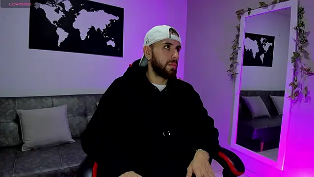 Maximo Wolff online show from December 2025 07:47:02 PM