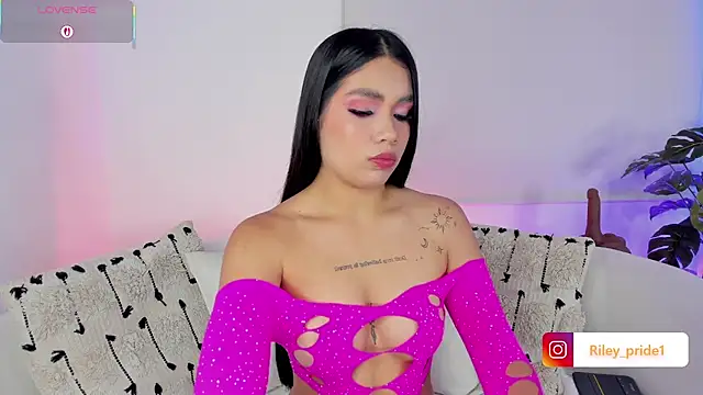 Cutie Riley online show from October 2025 03:34:01 PM