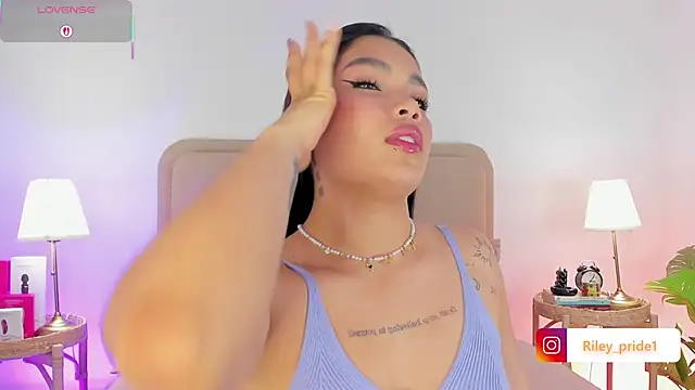 Cutie Riley online show from September 2025 11:39:02 AM