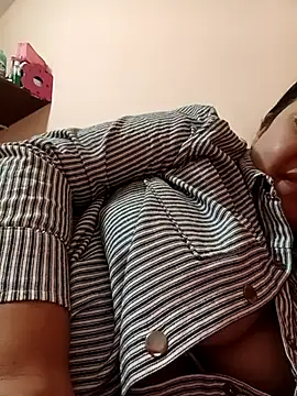 Caroomoom27 online show from November 2025 03:17:02 AM