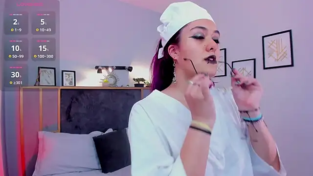 Azurra amatto2 online show from May 2026 08:25:02 PM