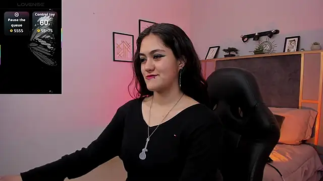 Snapshot of Azurra_amatto2 chatting on November 2025 08:45:01 PM Azurra amatto2 online show from November 2025 08:45:01 PM