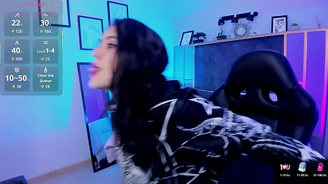 Snapshot of Azurra_amatto2 chatting on December 2025 09:05:01 PM Azurra amatto2 online show from December 2025 09:05:01 PM