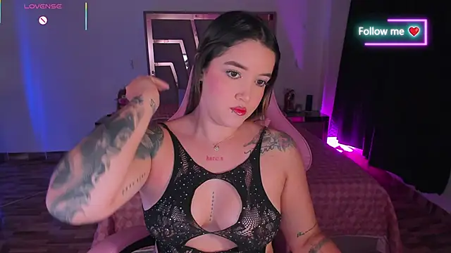 lunaarose online show from February 2026 04:12:02 AM