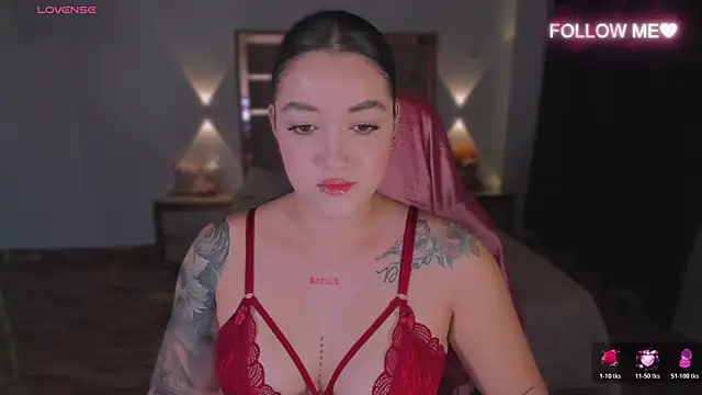 lunaarose online show from November 2025 12:44:02 AM