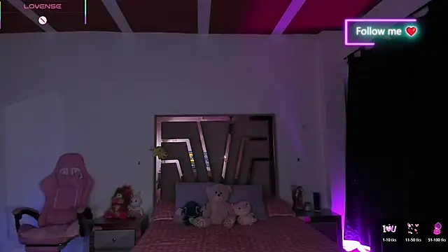 lunaarose online show from February 2026 03:52:01 AM