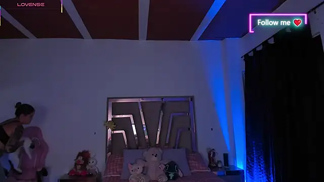 lunaarose online show from February 2026 03:36:02 AM