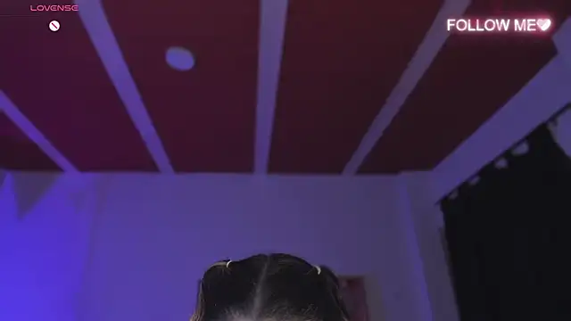 lunaarose online show from November 2025 03:50:01 AM