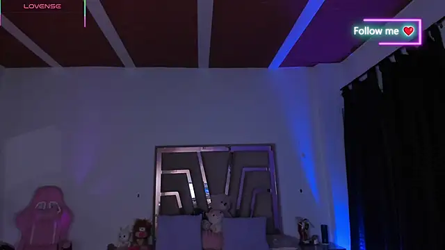 lunaarose online show from March 2026 03:34:01 AM