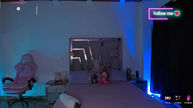 lunaarose online show from February 2026 04:12:02 AM