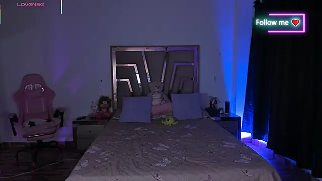 lunaarose online show from March 2026 03:34:01 AM