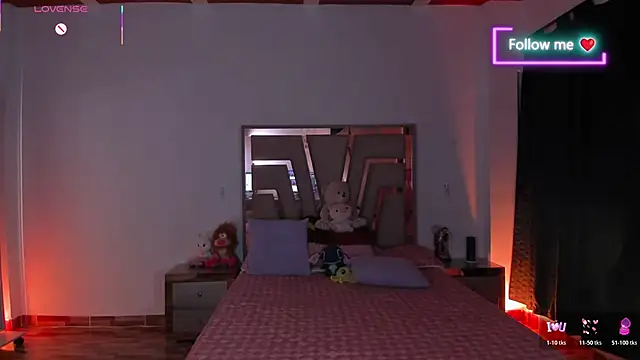 lunaarose online show from April 2026 04:52:02 AM