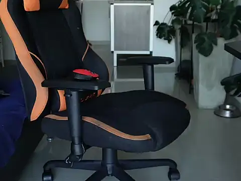 Vbenz28 online show from February 2026 02:50:01 PM