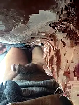 Snapshot of desir3dlund chatting on January 2026 05:08:02 PM desir3dlund online show from January 2026 05:08:02 PM