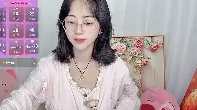 nini a online show from May 2026 10:43:02 PM