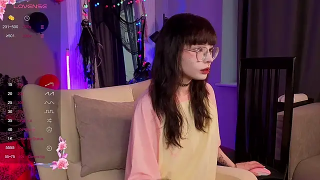 Snapshot of Misa_Perfect chatting on November 2025 11:37:01 AM Misa Perfect online show from November 2025 11:37:01 AM