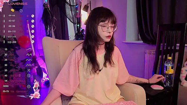 Snapshot of Misa_Perfect chatting on November 2025 11:59:02 AM Misa Perfect online show from November 2025 11:59:02 AM