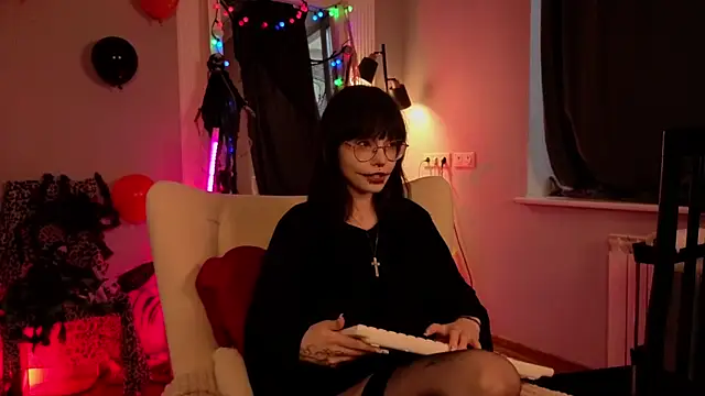 Snapshot of Misa_Perfect chatting on October 2025 12:15:02 PM Misa Perfect online show from October 2025 12:15:02 PM