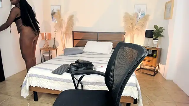 EmaaaBrown  online show from April 2026 03:35:02 PM