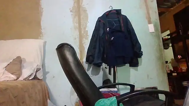 Snapshot of Nicky52 chatting on March 2026 04:21:02 AM Nicky52 online show from March 2026 04:21:02 AM