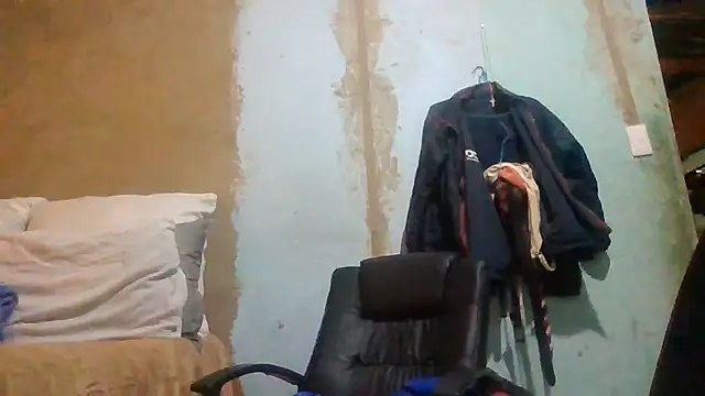 Snapshot of Nicky52 chatting on June 2026 05:46:01 AM Nicky52 online show from June 2026 05:46:01 AM