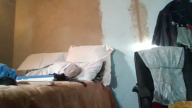 Snapshot of Nicky52 chatting on March 2026 05:33:02 AM Nicky52 online show from March 2026 05:33:02 AM