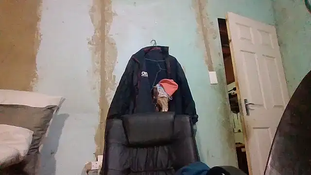 Snapshot of Nicky52 chatting on April 2026 05:52:02 PM Nicky52 online show from April 2026 05:52:02 PM