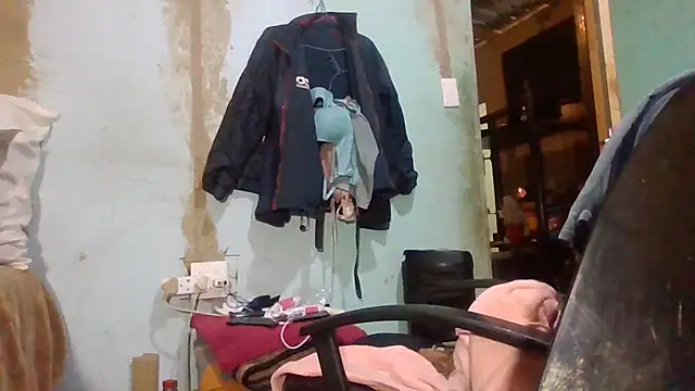 Snapshot of Nicky52 chatting on April 2026 03:19:01 PM Nicky52 online show from April 2026 03:19:01 PM