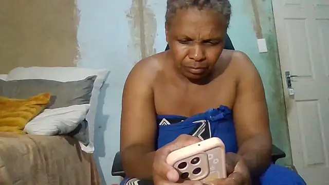 Snapshot of Nicky52 chatting on April 2026 04:35:01 PM Nicky52 online show from April 2026 04:35:01 PM