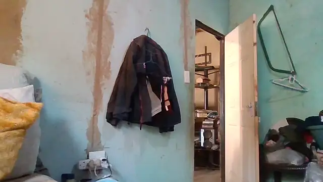 Snapshot of Nicky52 chatting on January 2026 04:27:02 AM Nicky52 online show from January 2026 04:27:02 AM