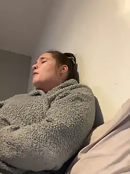 LollyLove  online show from April 2026 08:11:01 PM