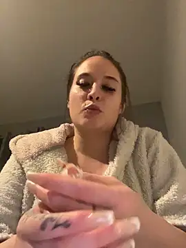 LollyLove  online show from February 2026 07:05:01 PM