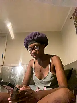 HennessyBaby21 online show from November 2025 08:39:02 AM