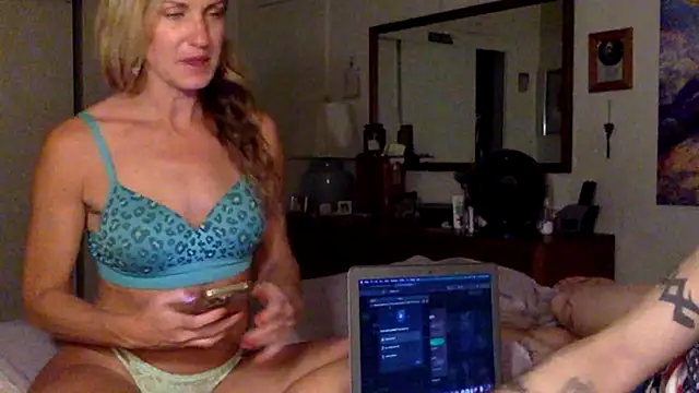 MackdaddyandgG online show from February 2026 02:18:02 AM