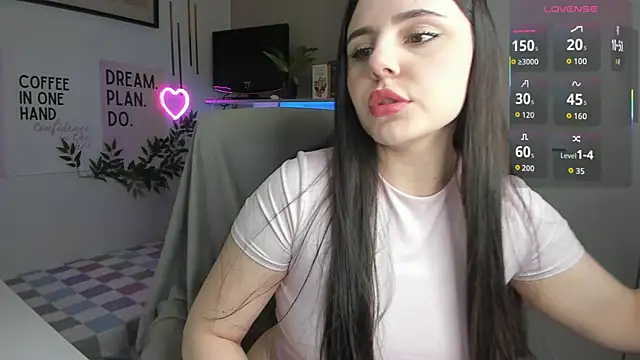 LiaWoow online show from December 2025 02:44:02 PM