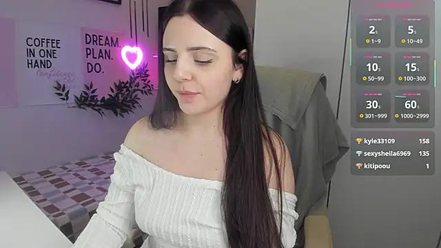 Snapshot of LiaWoow chatting on January 2026 05:27:02 PM LiaWoow online show from January 2026 05:27:02 PM