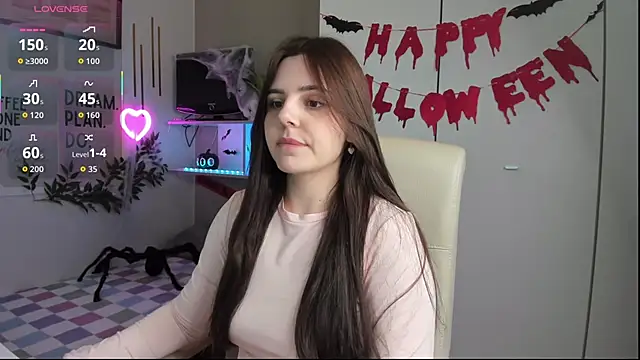 LiaWoow online show from October 2025 07:38:01 AM