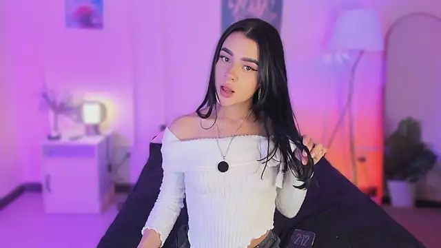 Snapshot of emma_soul1 chatting on February 2026 07:12:01 PM emma soul1 online show from February 2026 07:12:01 PM