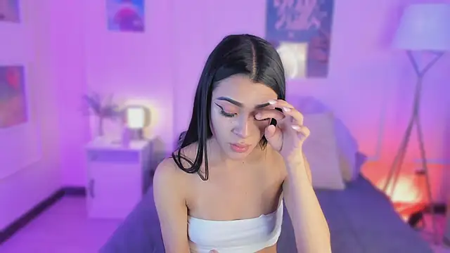 Snapshot of emma_soul1 chatting on February 2026 06:03:01 PM emma soul1 online show from February 2026 06:03:01 PM