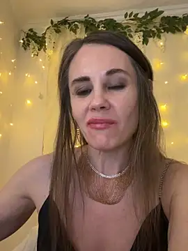 LucieMack online show from April 2026 07:51:01 PM