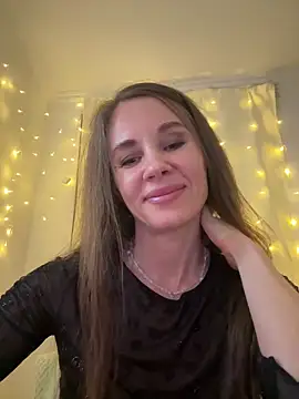 LucieMack online show from February 2026 06:19:01 PM