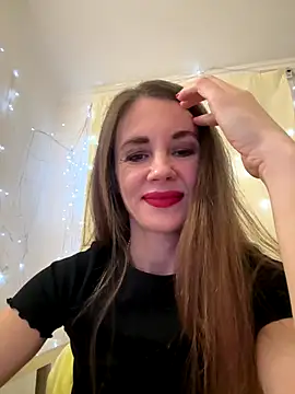 LucieMack online show from December 2025 02:44:02 PM